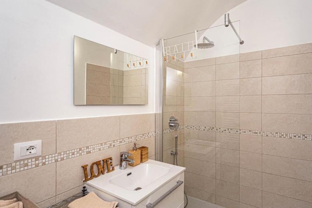 Apartamento Casa Nel Cuore Della Citta Rapallo Exterior foto